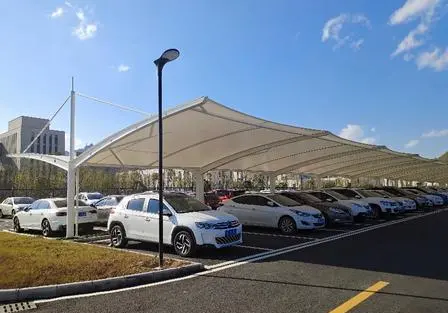 贵州罗甸基建采购必看:停车棚选对材质,能省十年维修费