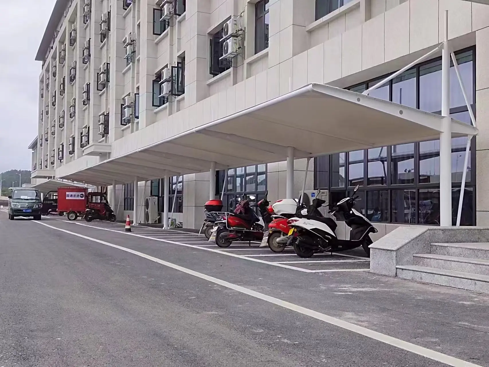 贵州罗甸膜结构车棚采购避坑指南,本地源头工厂怎么选?